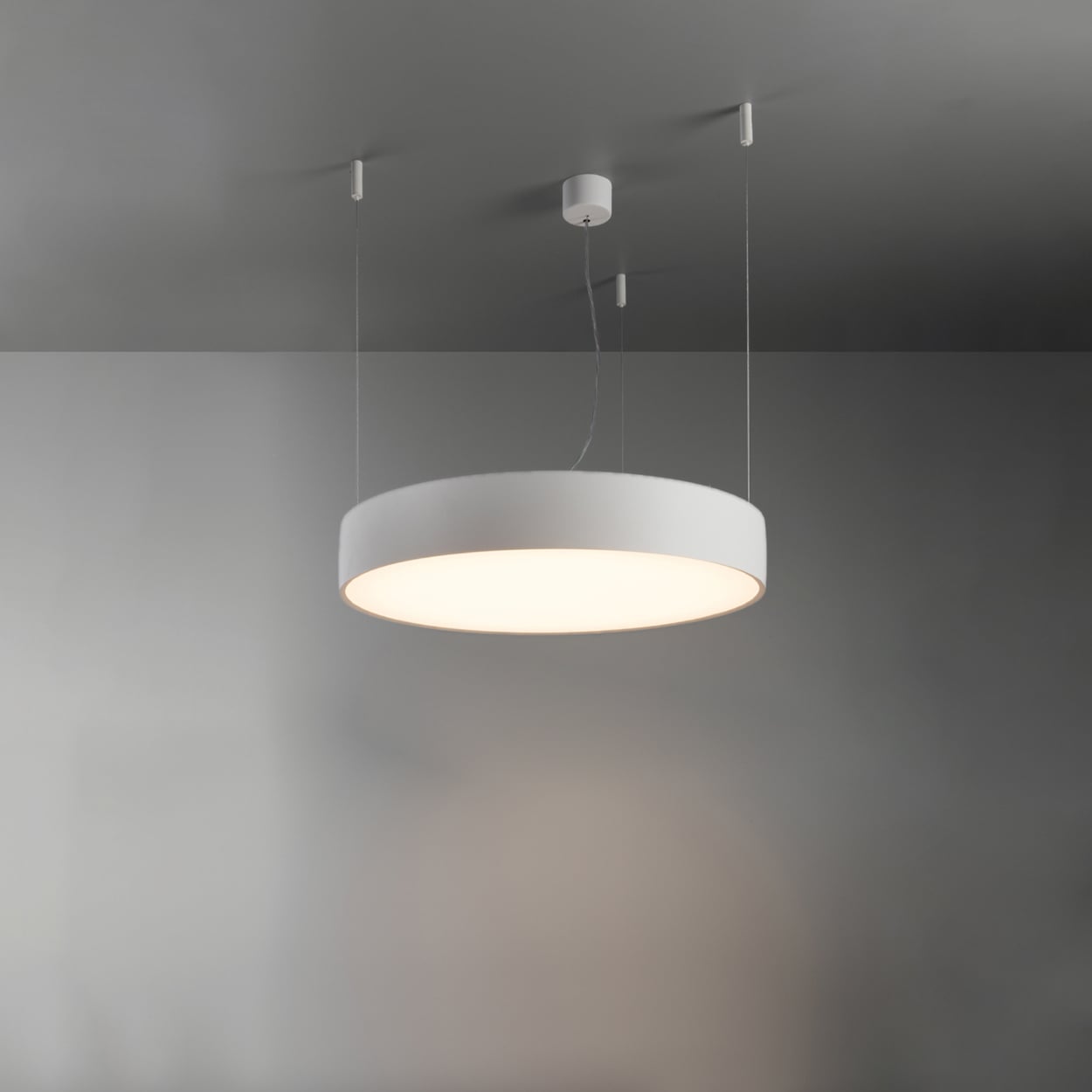 Flat Moon Suspension White Structure