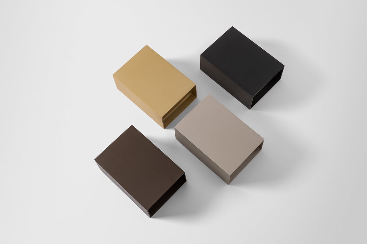 Sulfer Wall up-down in different brush colours