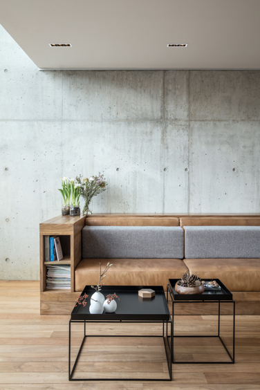 Recessed square lighting in living room