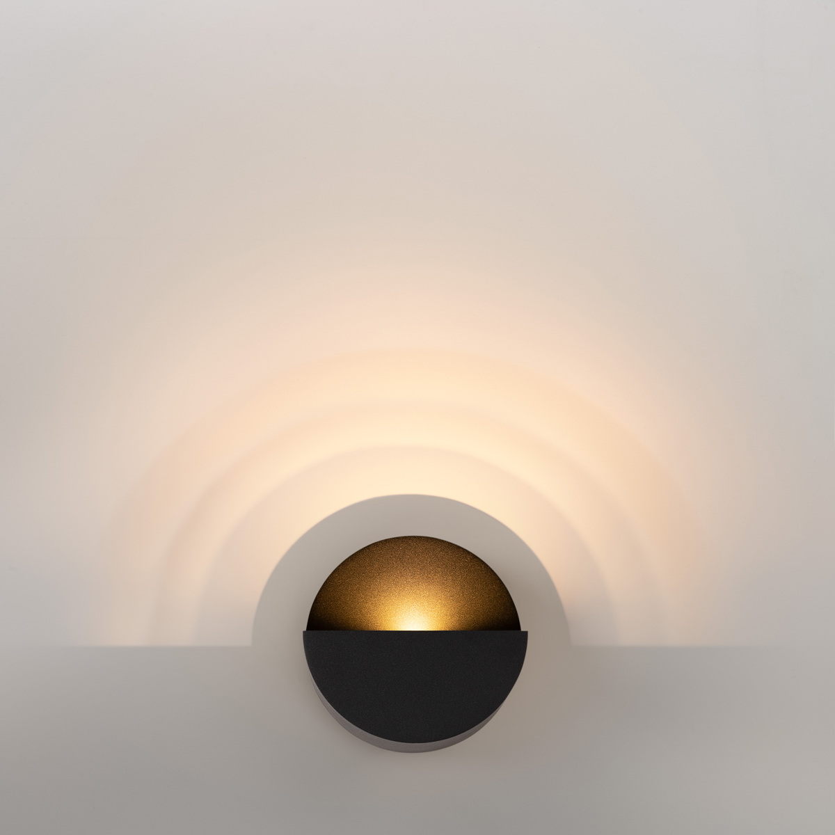 Impulse Round Wall