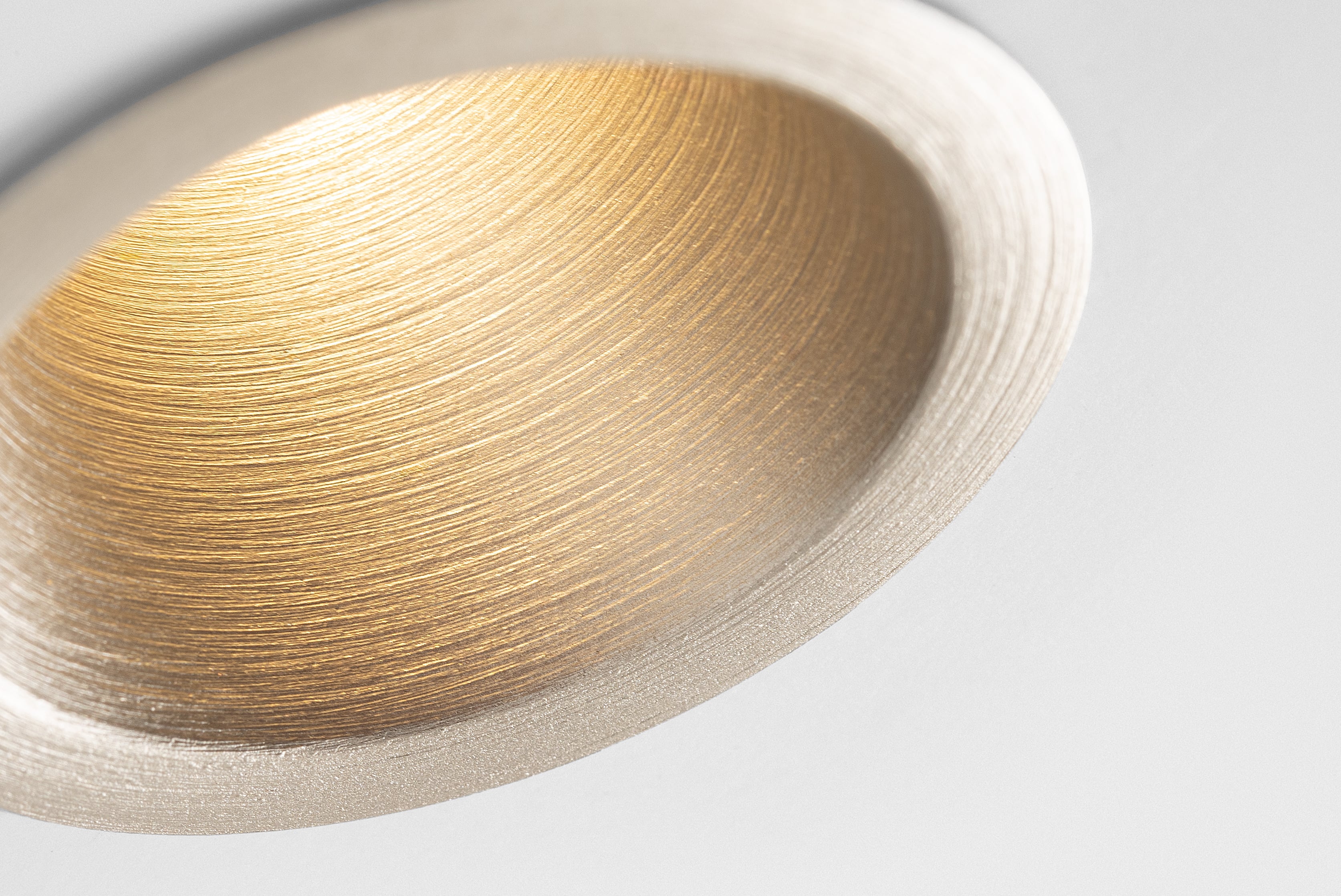 Smart recessed ceiling lighting