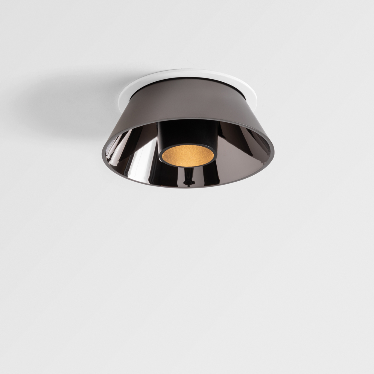 Tetrix cone Black Chrome frame