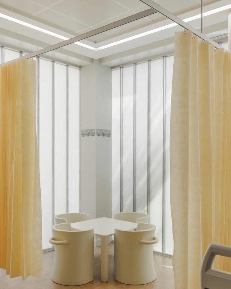 Antwerp Hospital refurbishment of profiles above eating area