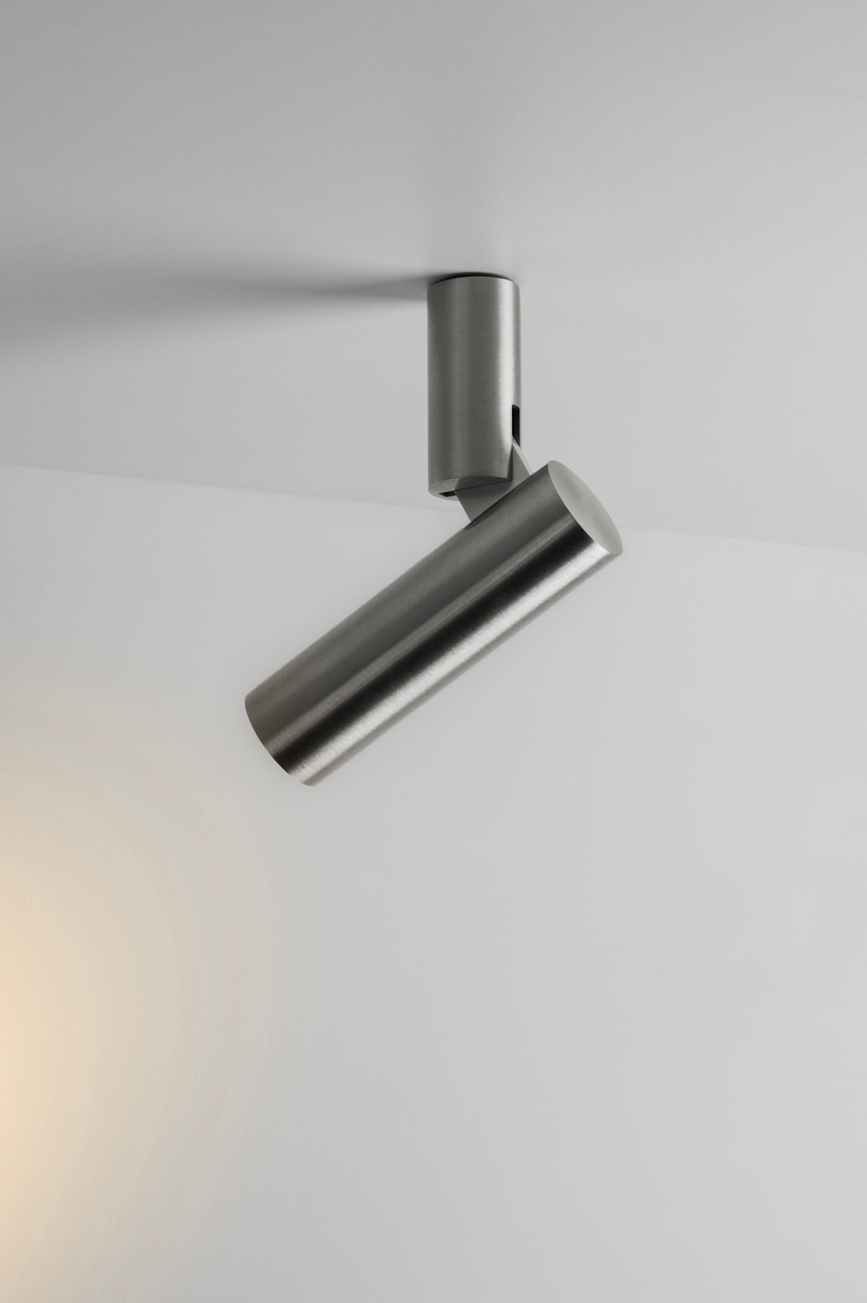 passage tube lighting aluminium brushed