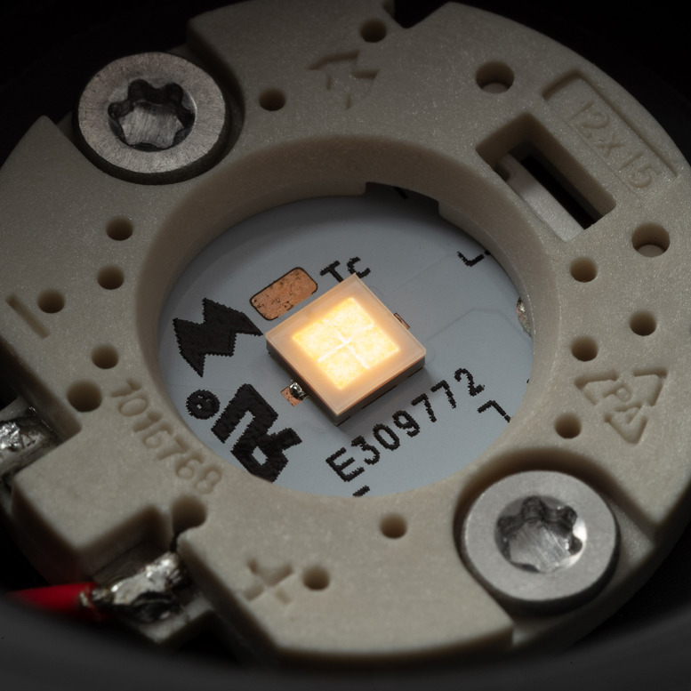Close up of a dedicated click-in system that keeps the LED firmly and precisely in place within the Klevr fixture.