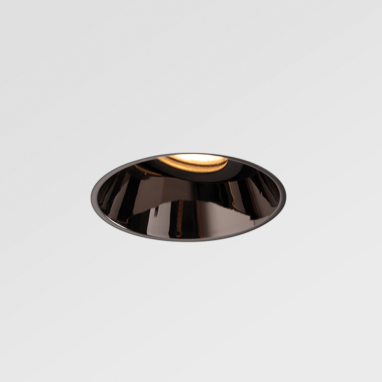 Tetrix Adjustable Black Chrome Trimless