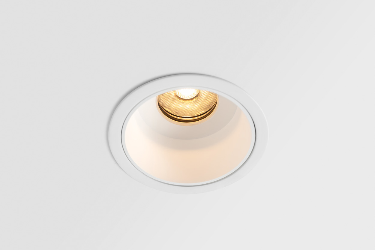 Tetrix Straight White Flange