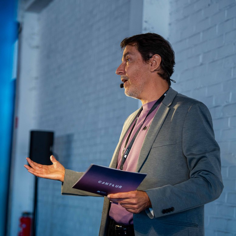 Kristof Vermeersch Modular Lighting Instruments